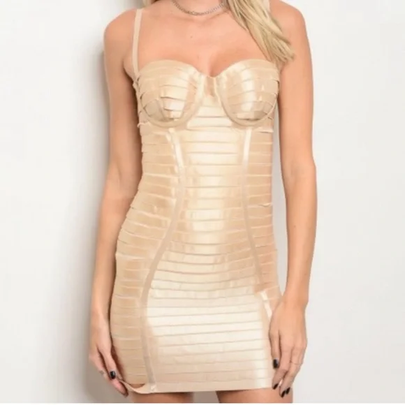 Bodycon Bandage Mini Dress. Size M - Picture 3 of 4